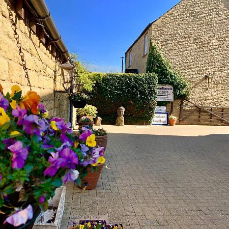 Broadlands Hotel Bourton-on-the-Water Exterior photo